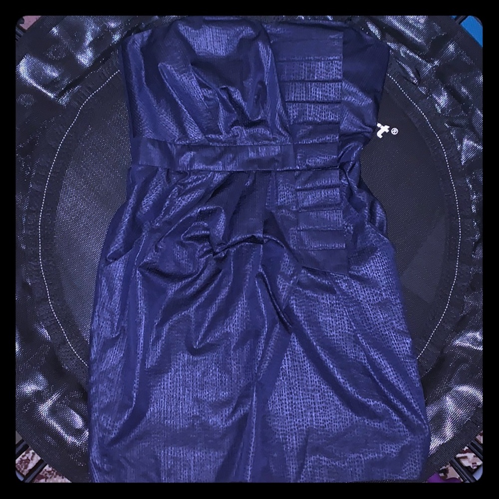 Unworn Size 4 BCBG Generation Dress